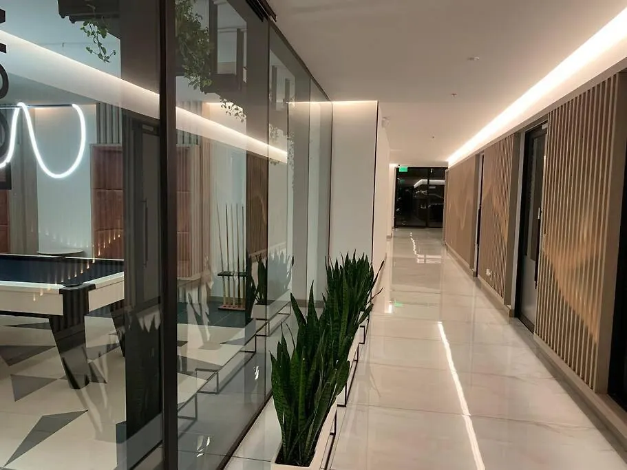 Espectacular Departamento Con Vista A La Carolina Con Generador De Luz Apartment Quito