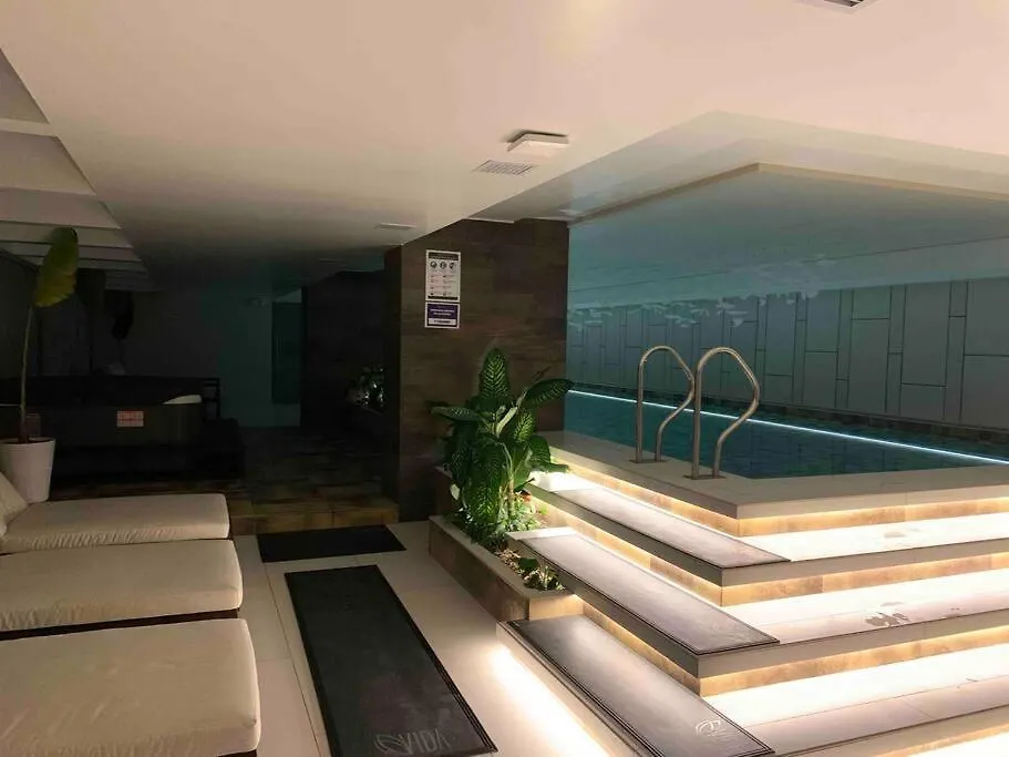 Espectacular Departamento Con Vista A La Carolina Con Generador De Luz Apartment Quito